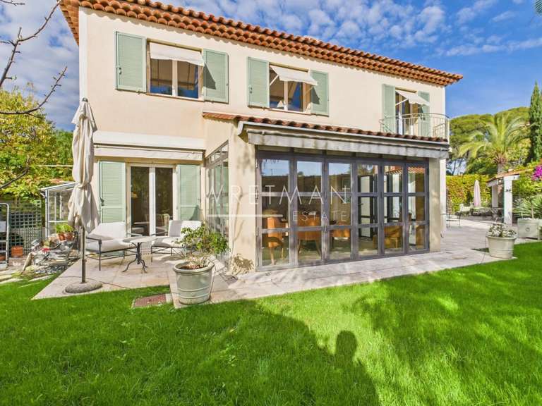 Maison Antibes - 3 chambres - 119m²