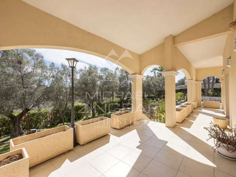 Maison Antibes - 4 chambres - 355m²