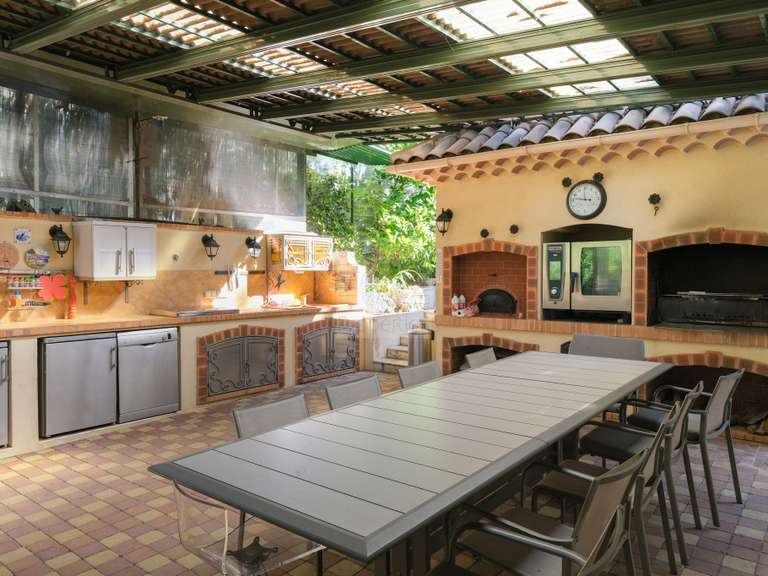 Maison Antibes - 4 chambres - 247m²