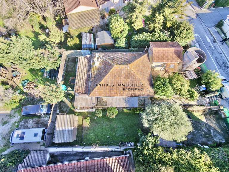 Maison Antibes - 3 chambres - 85m²