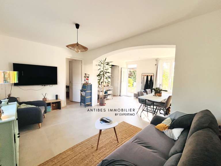 Maison Antibes - 3 chambres - 85m²