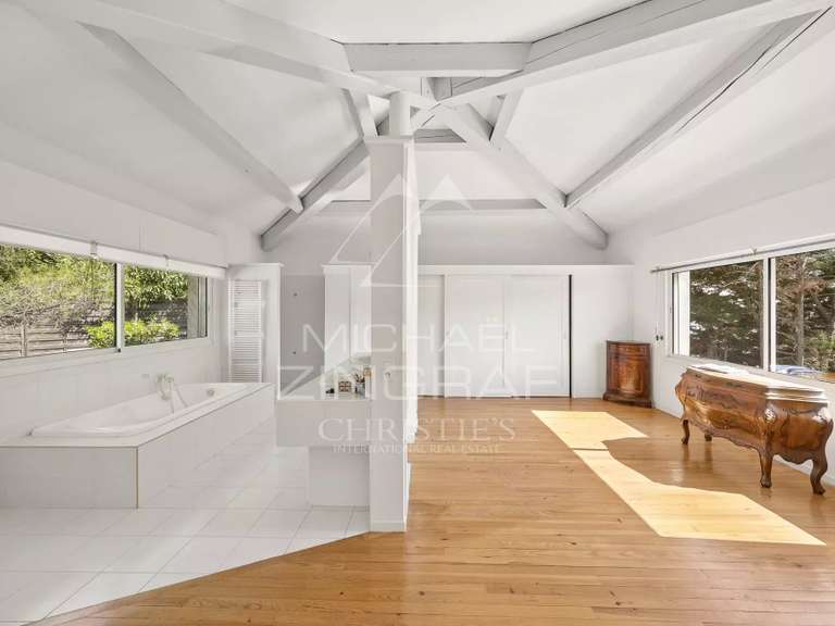 Maison Antibes - 3 chambres - 302m²