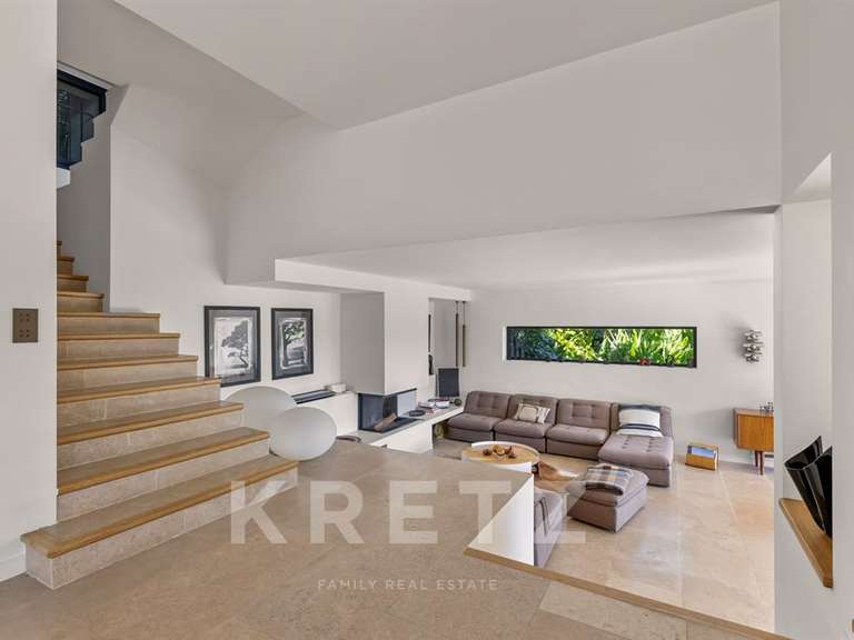 Maison Antibes - 5 chambres - 214m²