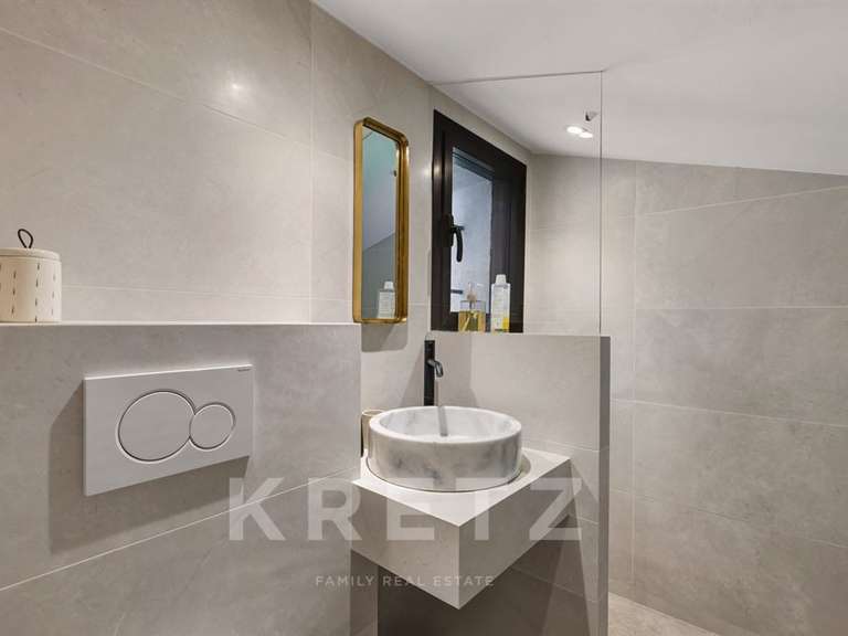 Maison Antibes - 5 chambres - 214m²