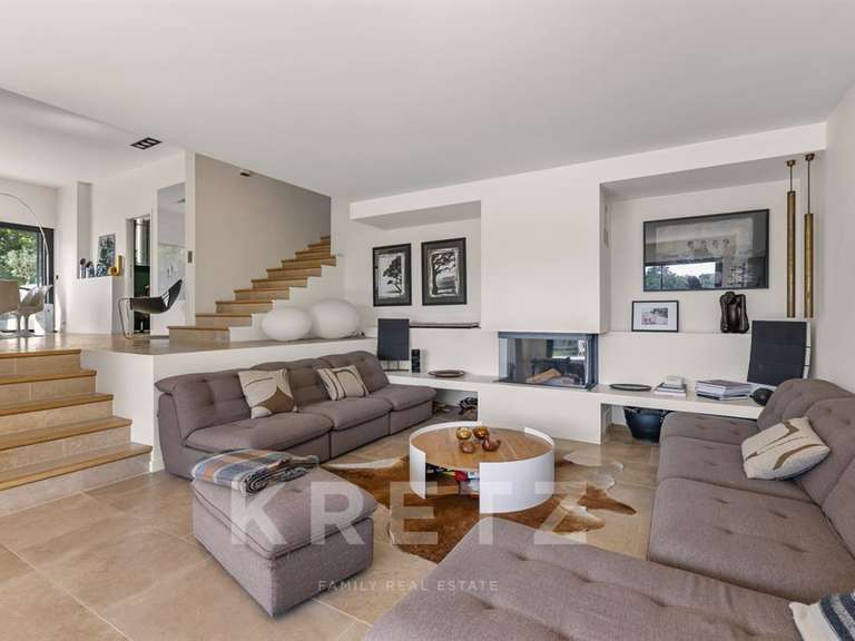 Maison Antibes - 5 chambres - 214m²