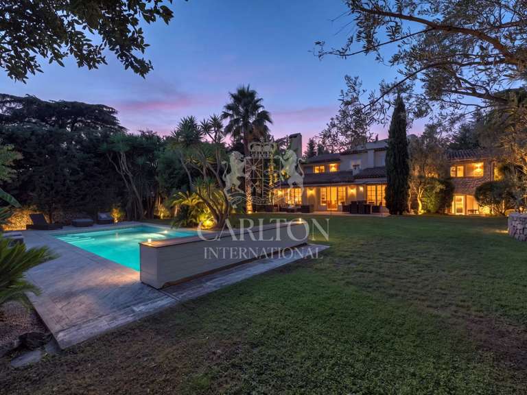 House Antibes - 5 bedrooms - 450m²