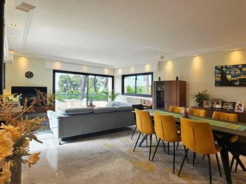 Villa Antibes - 5 chambres - 250m²