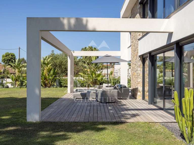 Villa Antibes - 4 bedrooms - 314m²