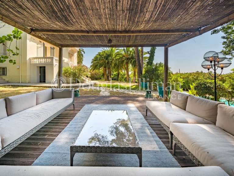 Villa Antibes - 5 chambres - 247m²