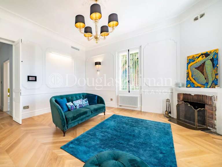 Villa Antibes - 5 chambres - 247m²