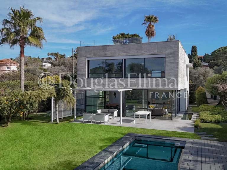 Villa Antibes - 5 chambres - 318m²