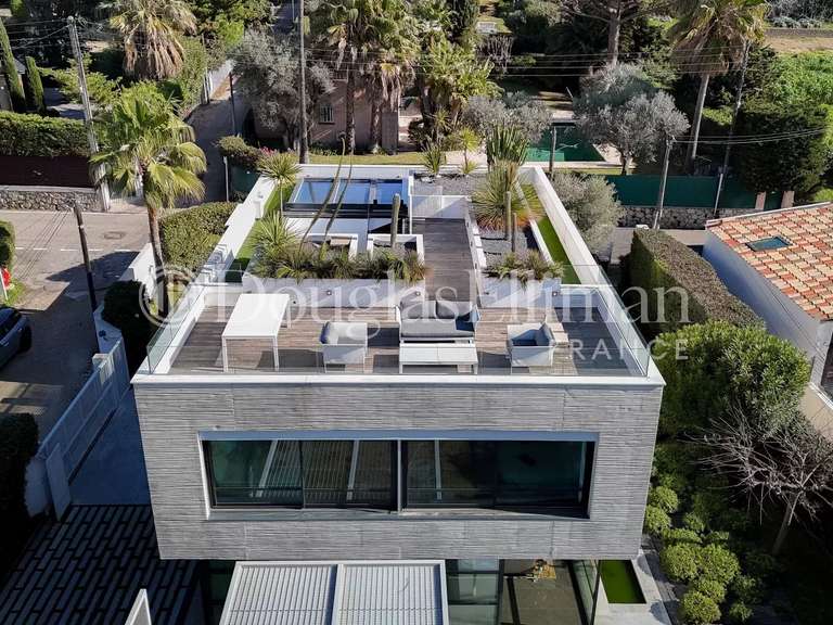 Villa Antibes - 5 chambres - 318m²