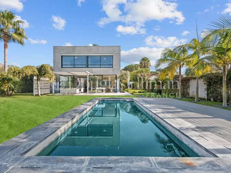 Villa Antibes - 5 chambres - 318m²