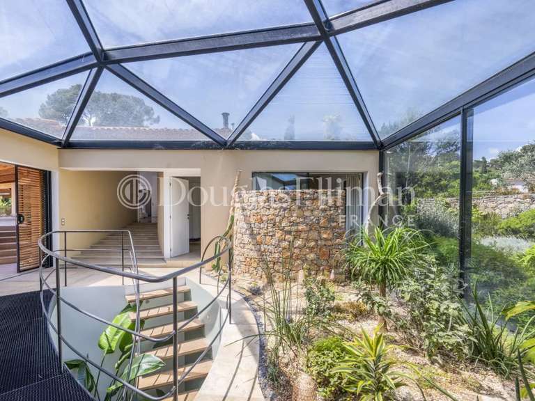 Villa avec Vue sur mer Antibes - 5 chambres - 556m²