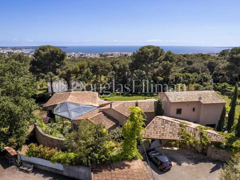 Villa avec Vue sur mer Antibes - 5 chambres - 556m²