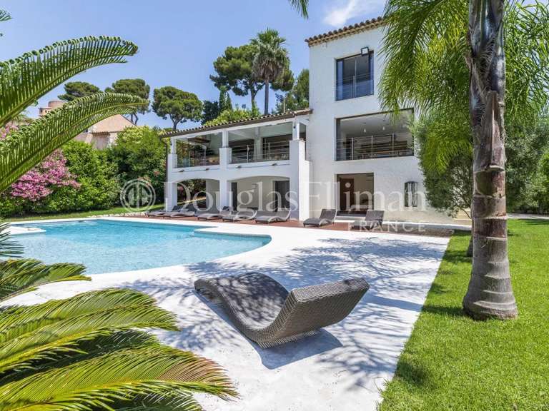 Villa Antibes - 5 chambres - 346m²