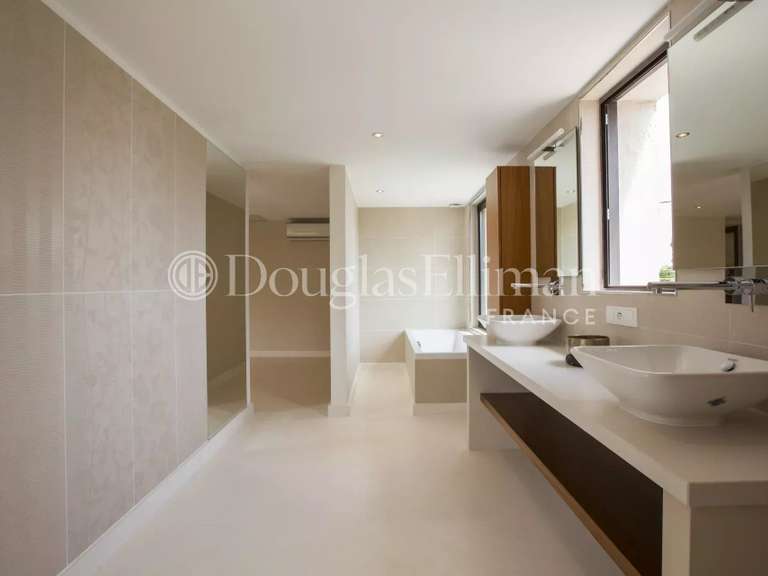 Villa Antibes - 5 chambres - 346m²