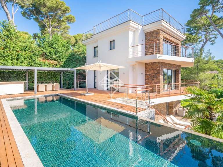 Villa Antibes - 5 chambres - 255m²