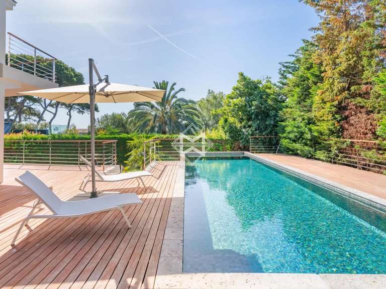 Villa Antibes - 5 chambres - 255m²