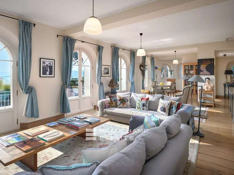 Villa with Sea view Antibes - 4 bedrooms - 300m²