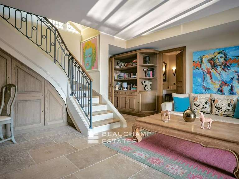 Villa with Sea view Antibes - 4 bedrooms - 300m²