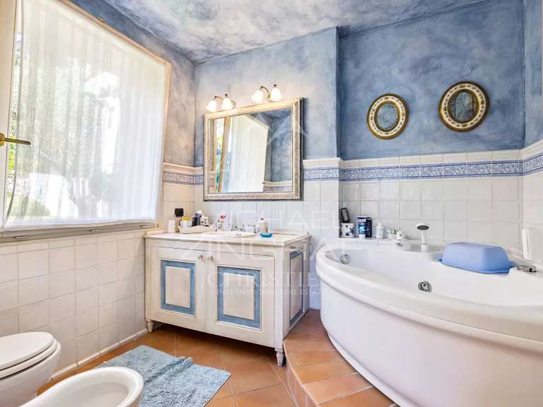 Villa Antibes - 5 chambres - 176m²