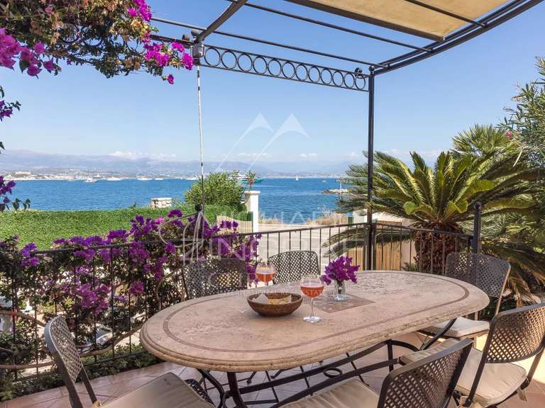 Villa Antibes - 5 chambres - 176m²
