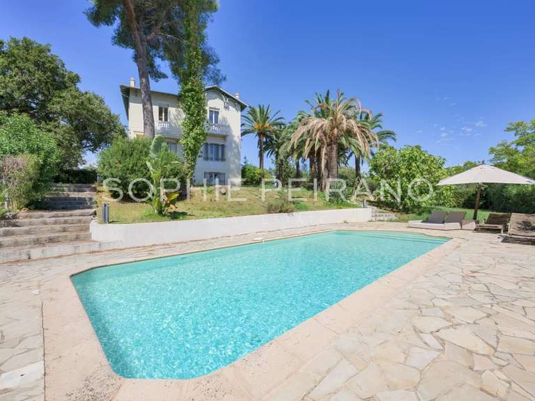 Villa Antibes - 5 chambres - 247m²