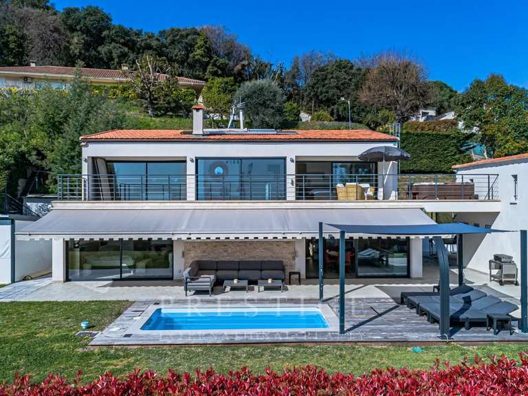 Villa avec Vue sur mer Antibes - 3 chambres - 211m²