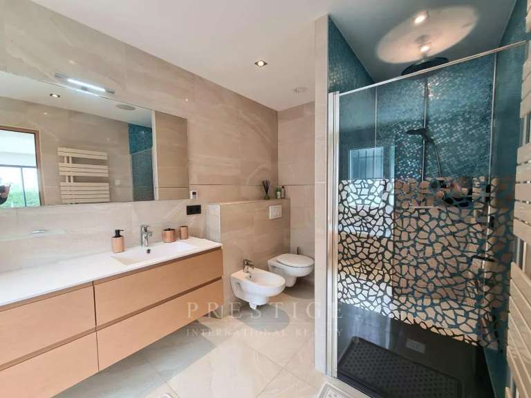 Villa avec Vue sur mer Antibes - 3 chambres - 211m²