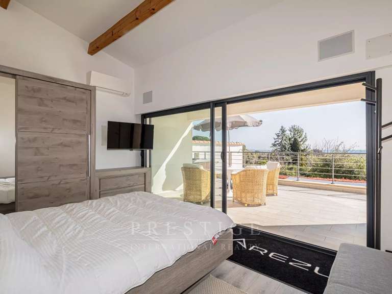 Villa avec Vue sur mer Antibes - 3 chambres - 211m²