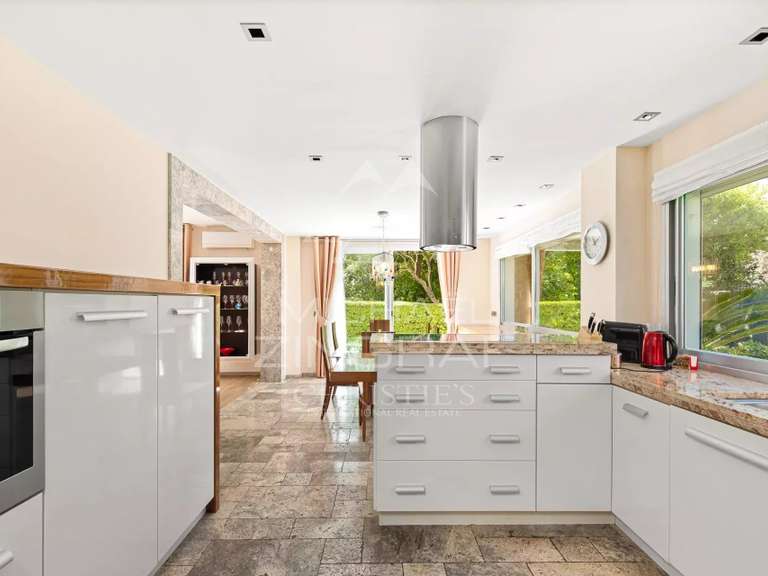 Villa Antibes - 4 chambres - 1480m²