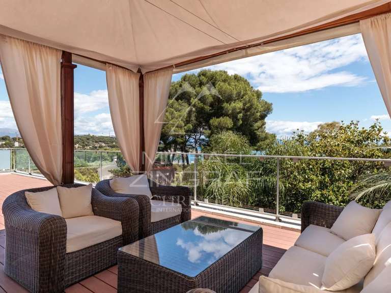 Villa Antibes - 4 chambres - 1480m²