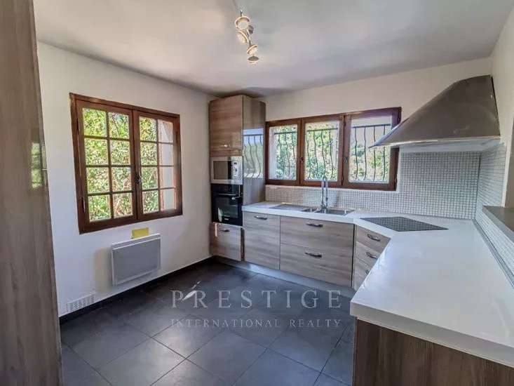 Villa Antibes - 3 chambres - 202m²