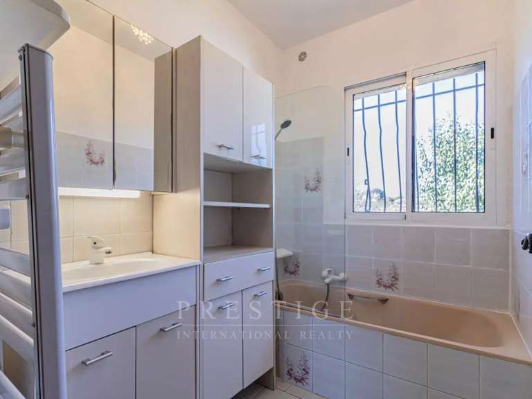 Villa Antibes - 3 chambres - 202m²