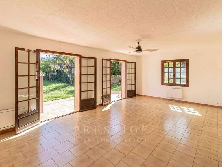 Villa Antibes - 3 chambres - 202m²