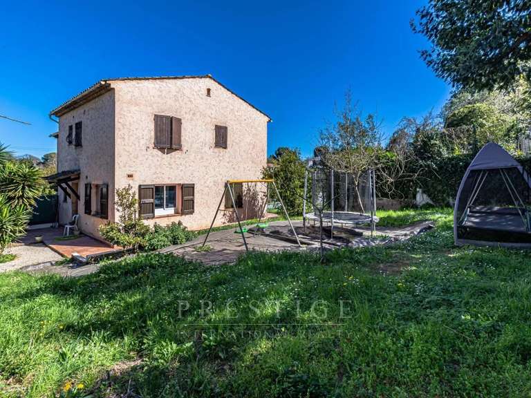 Villa Antibes - 3 chambres - 202m²