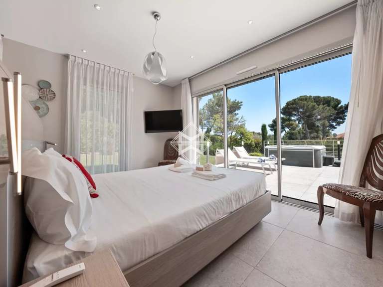 Villa avec Vue sur mer Antibes - 7 chambres - 416m²