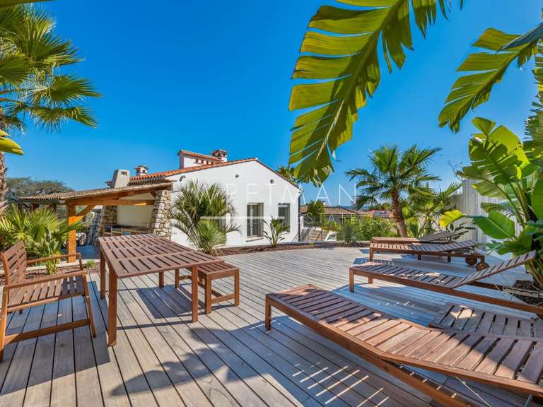 Villa Antibes - 5 chambres - 271m²