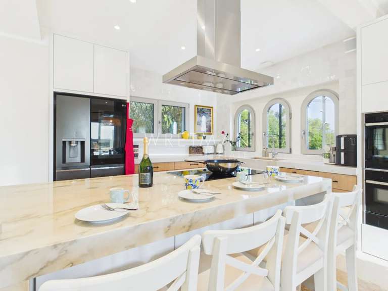 Villa Antibes - 5 chambres - 271m²