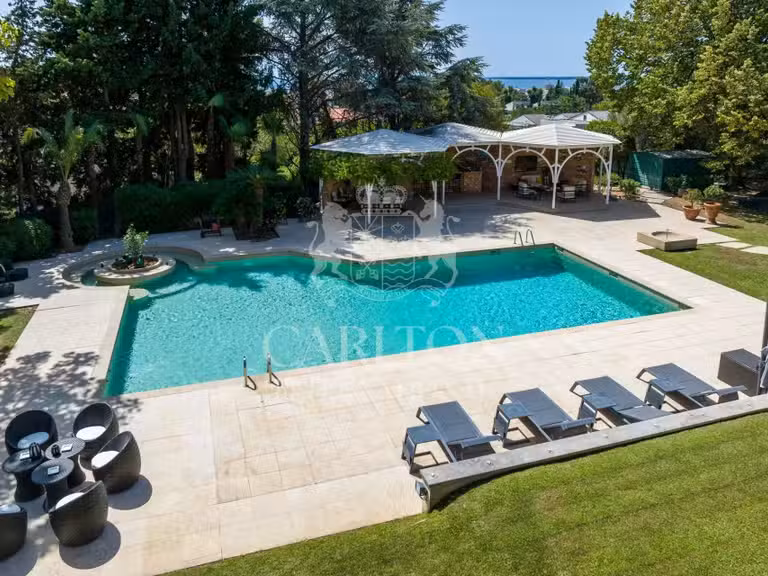 Villa avec Vue sur mer Antibes - 7 chambres - 620m²
