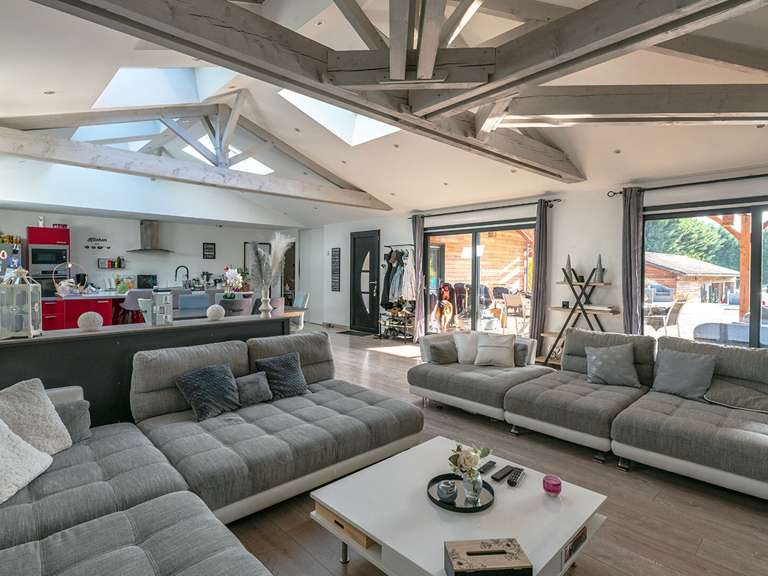 Maison Antonne-et-Trigonant - 5 chambres - 220m²