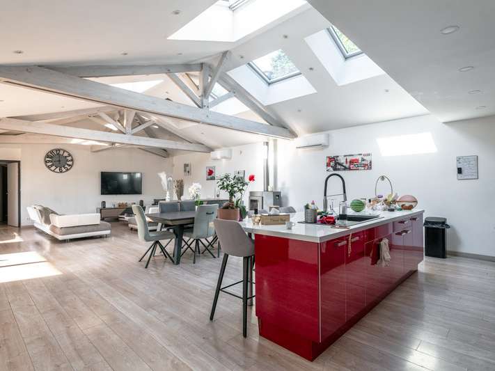 Maison Antonne-et-Trigonant - 5 chambres - 220m²