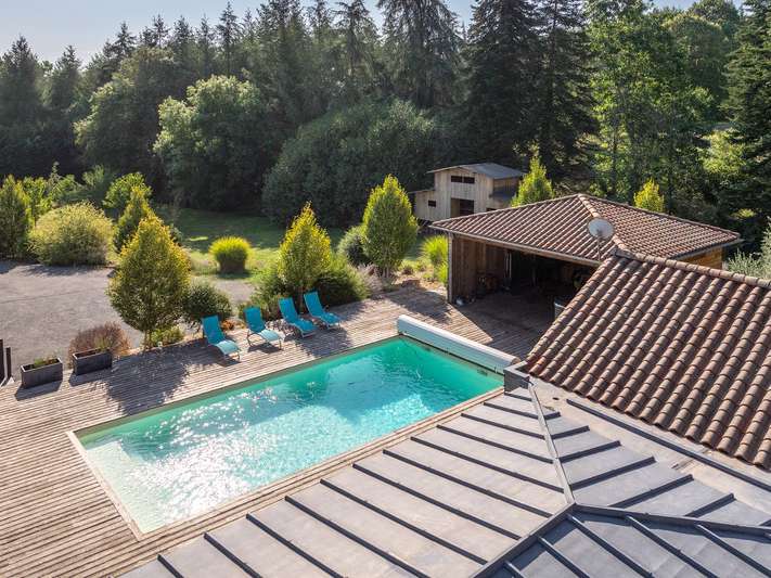 Maison Antonne-et-Trigonant - 5 chambres - 220m²