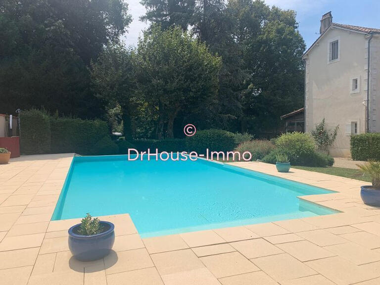 Villa Antonne-et-Trigonant - 5 bedrooms - 292m²