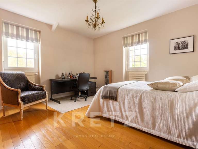 Maison Anzin-Saint-Aubin - 5 chambres - 296m²