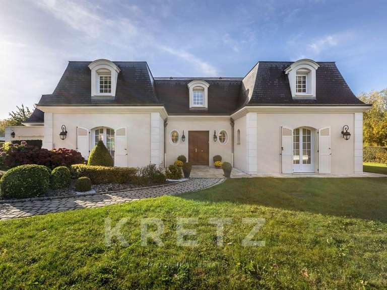 Maison Anzin-Saint-Aubin - 5 chambres - 296m²