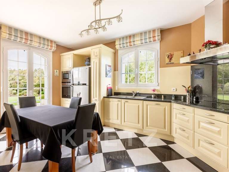 Maison Anzin-Saint-Aubin - 5 chambres - 296m²