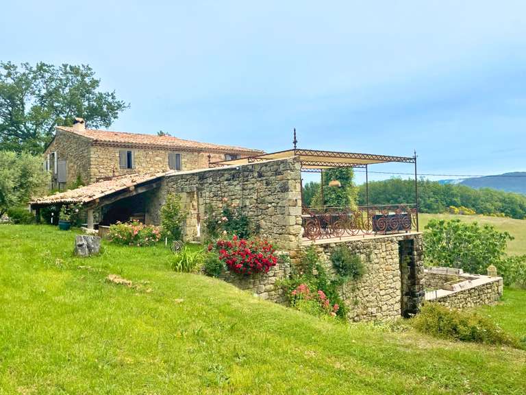 House Apt - 6 bedrooms - 273m²