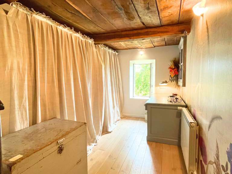 House Apt - 6 bedrooms - 273m²